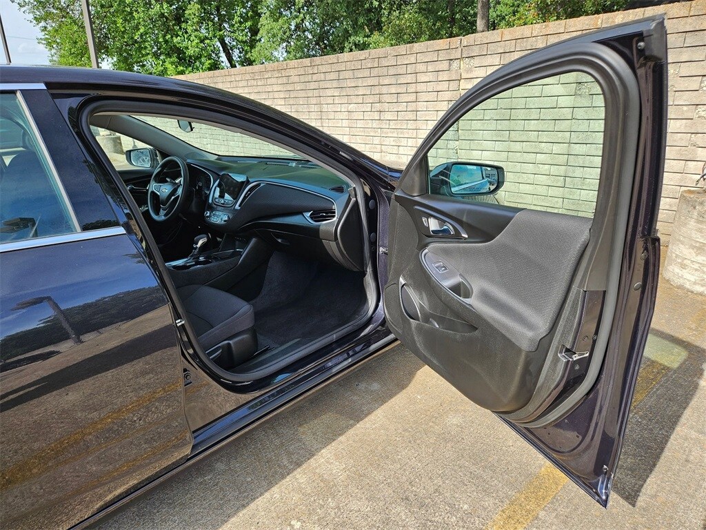 2023 Chevrolet Malibu LT 29