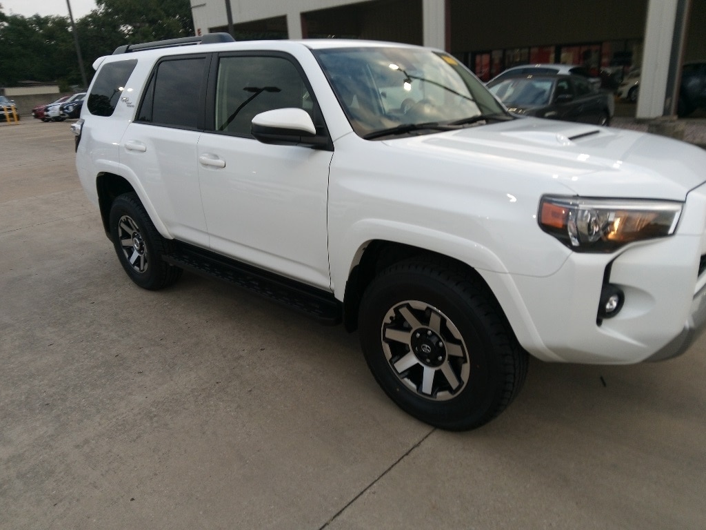Thumbnail: 2024 Toyota 4Runner - 8