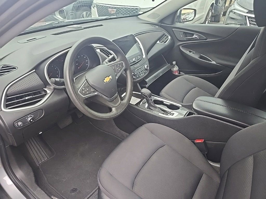 Thumbnail: 2023 Chevrolet Malibu - 6