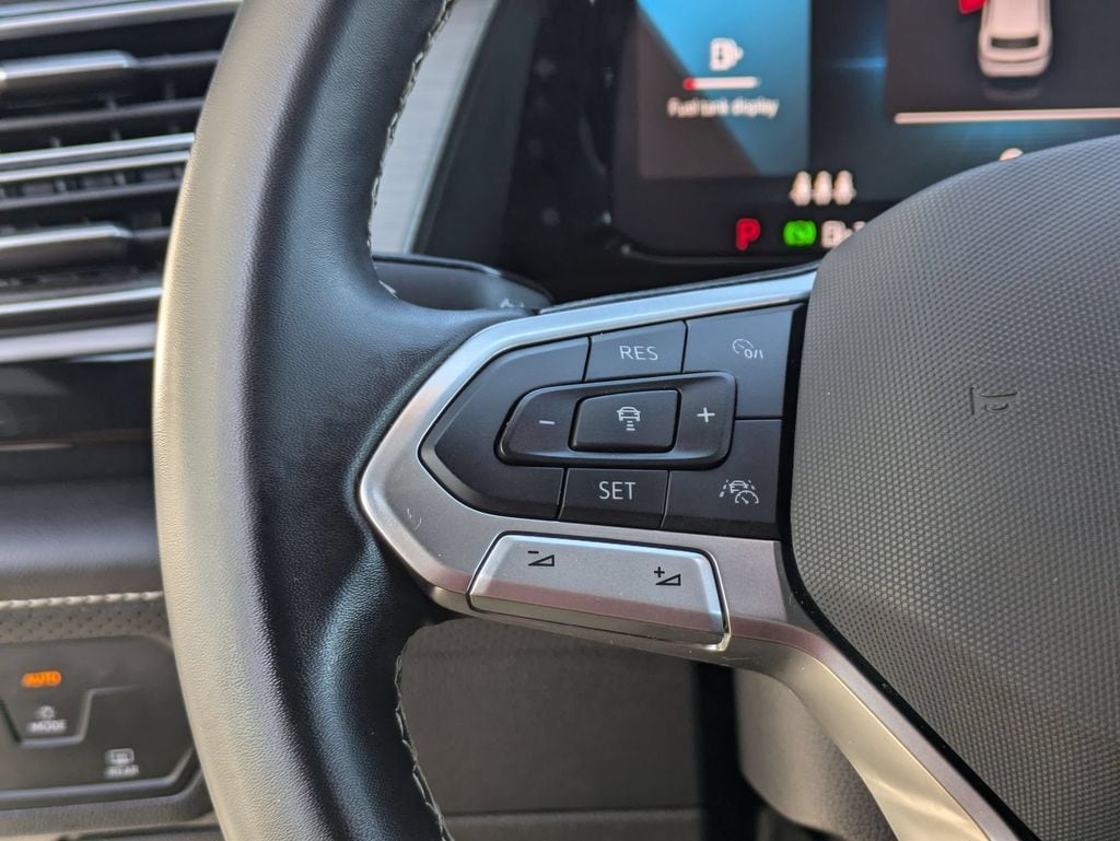 2025 Volkswagen Atlas Cross Sport SE w/Tech - Photo 19