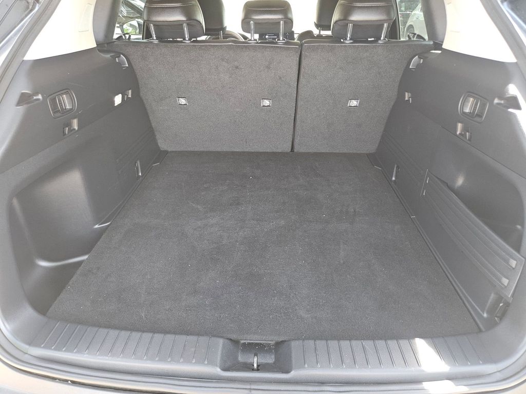 Thumbnail: 2025 Mazda CX-50 - 24