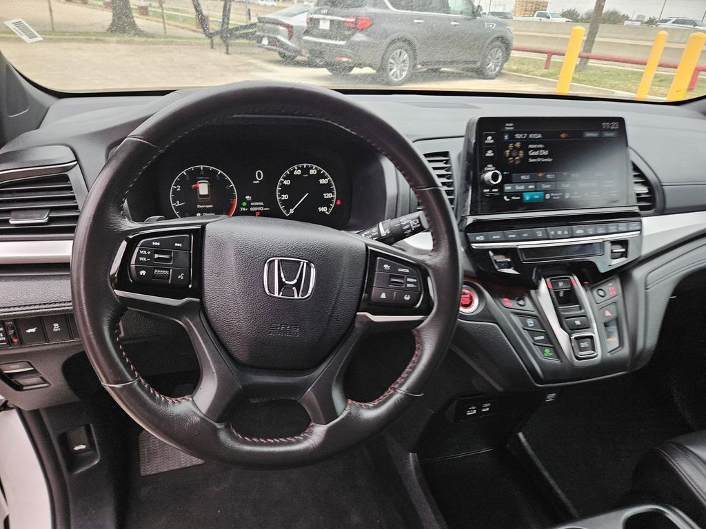 Thumbnail: 2025 Honda Odyssey - 16