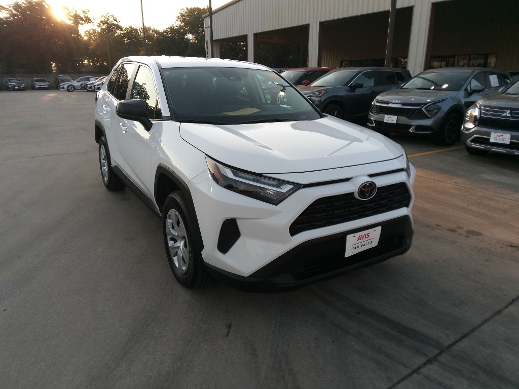 Thumbnail: 2025 Toyota RAV4 - 3