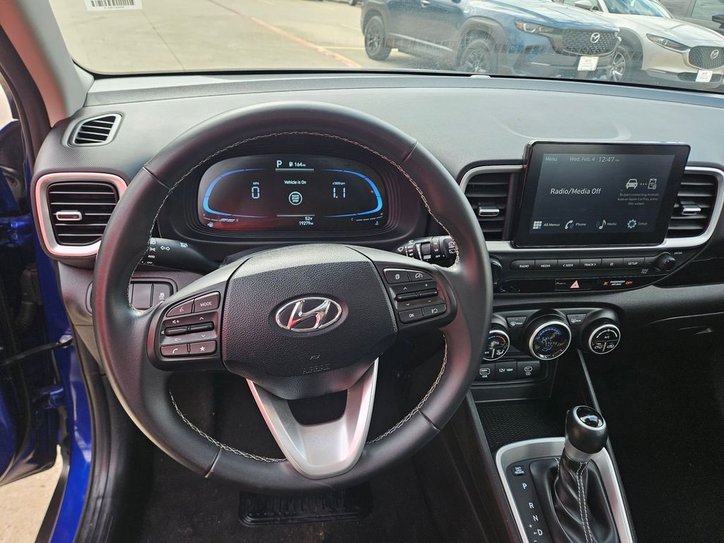 Thumbnail: 2025 Hyundai Venue - 17