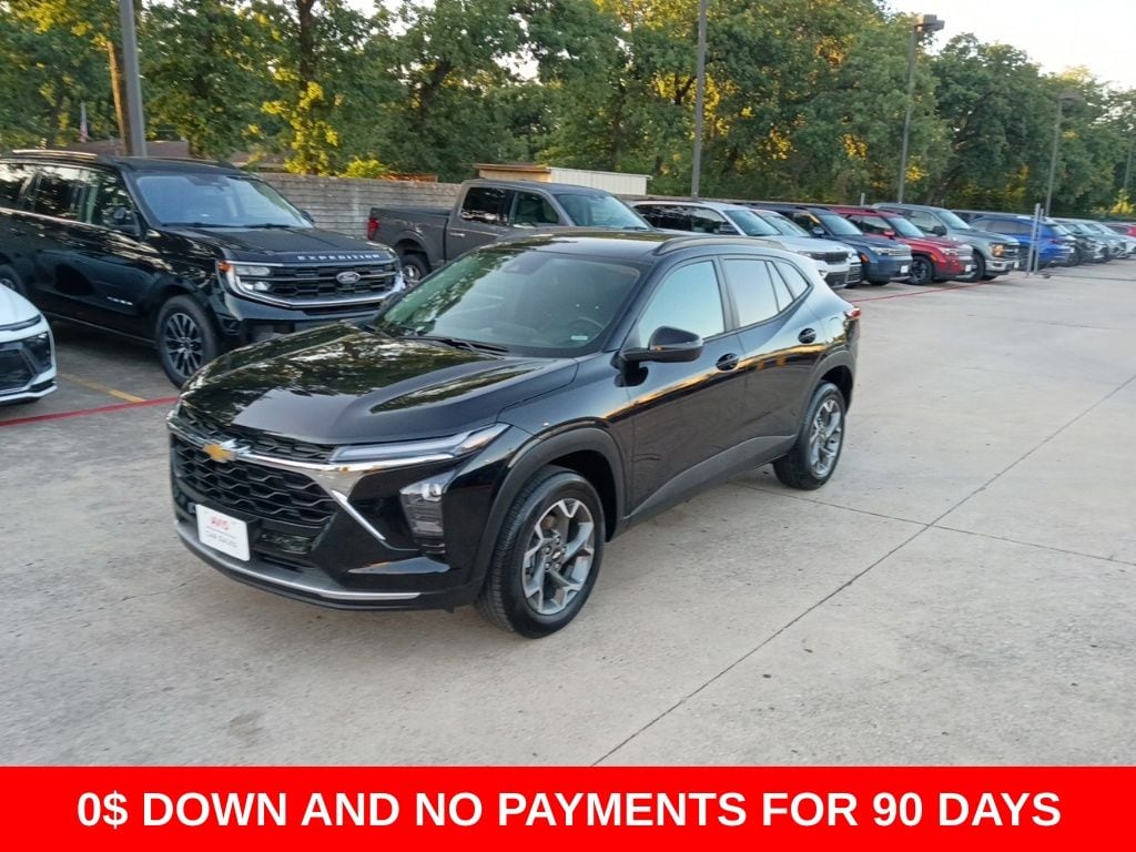Thumbnail: 2025 Chevrolet Trax - 1