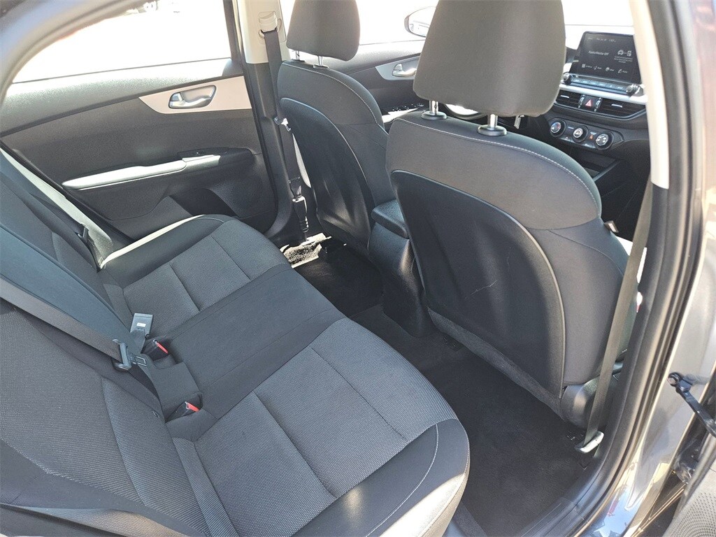 Thumbnail: 2024 Kia Forte - 31
