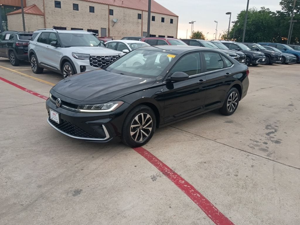 2025 Volkswagen Jetta's photo