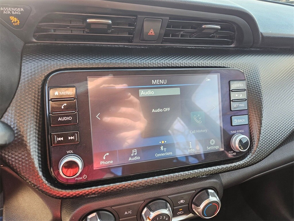 Thumbnail: 2024 Nissan Kicks - 21