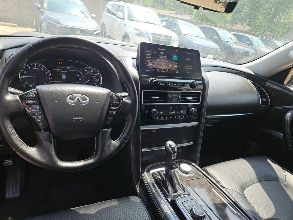 Thumbnail: 2024 INFINITI QX80 - 16