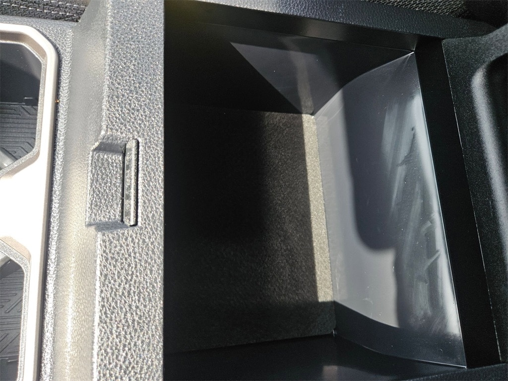 Thumbnail: 2025 Toyota 4Runner - 29