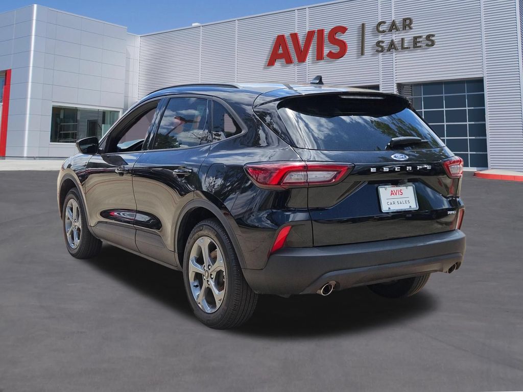 Thumbnail: 2025 Ford Escape - 3