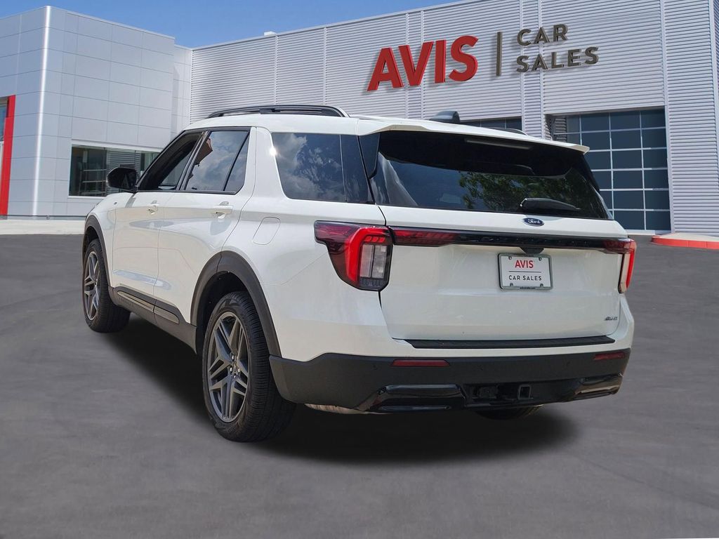 Thumbnail: 2025 Ford Explorer - 3