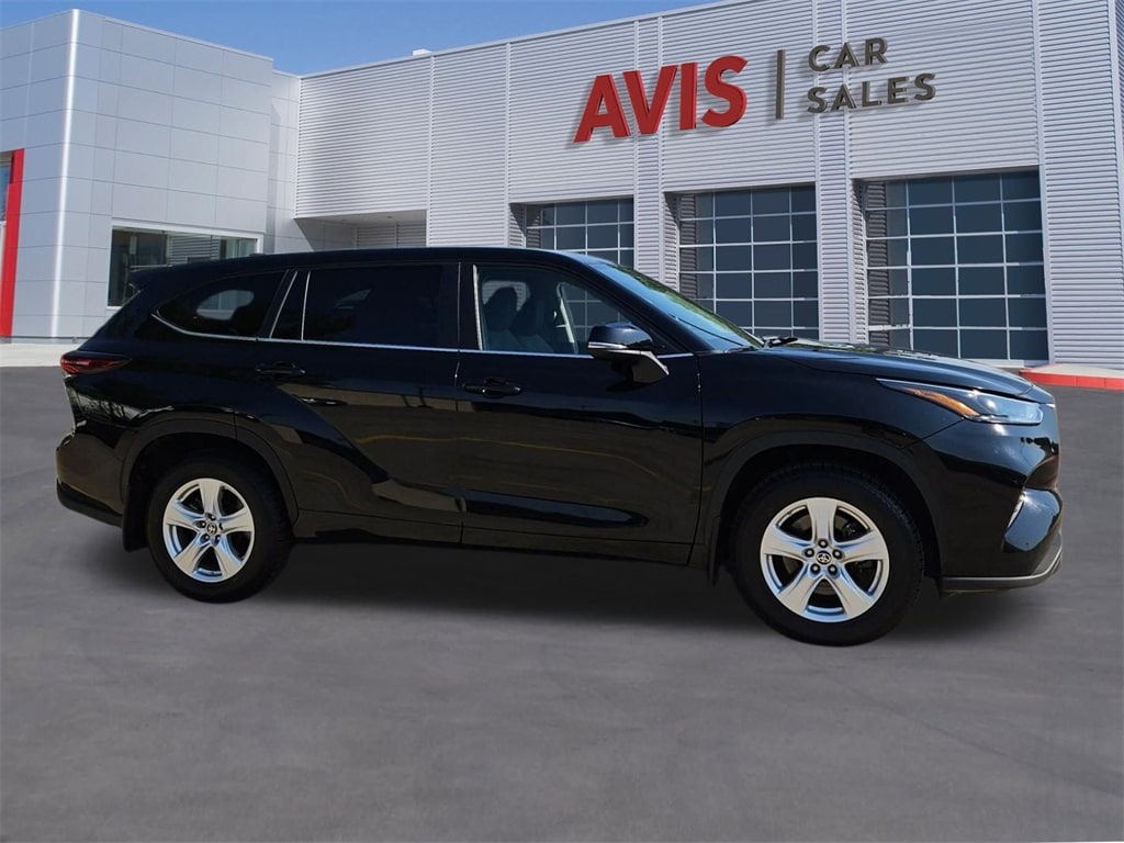 Thumbnail: 2024 Toyota Highlander - 5