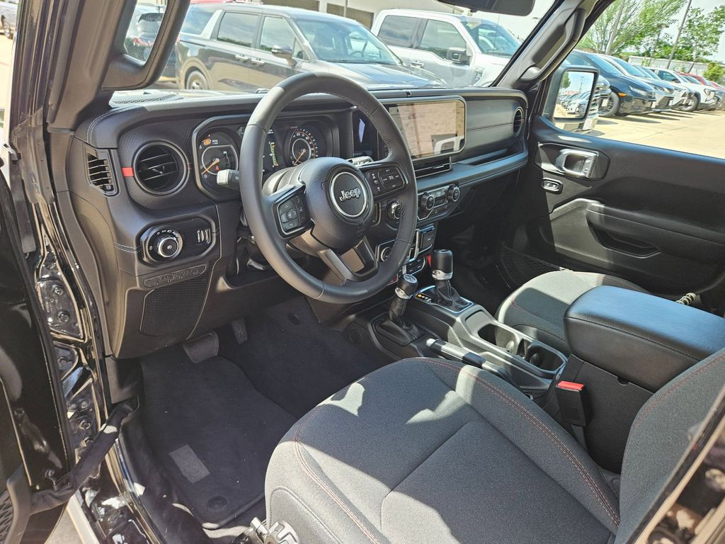 Thumbnail: 2025 Jeep Wrangler - 13