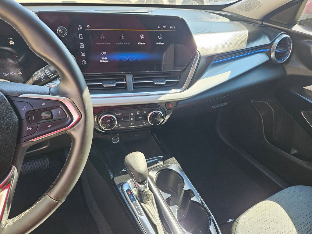 Thumbnail: 2025 Chevrolet Trax - 18