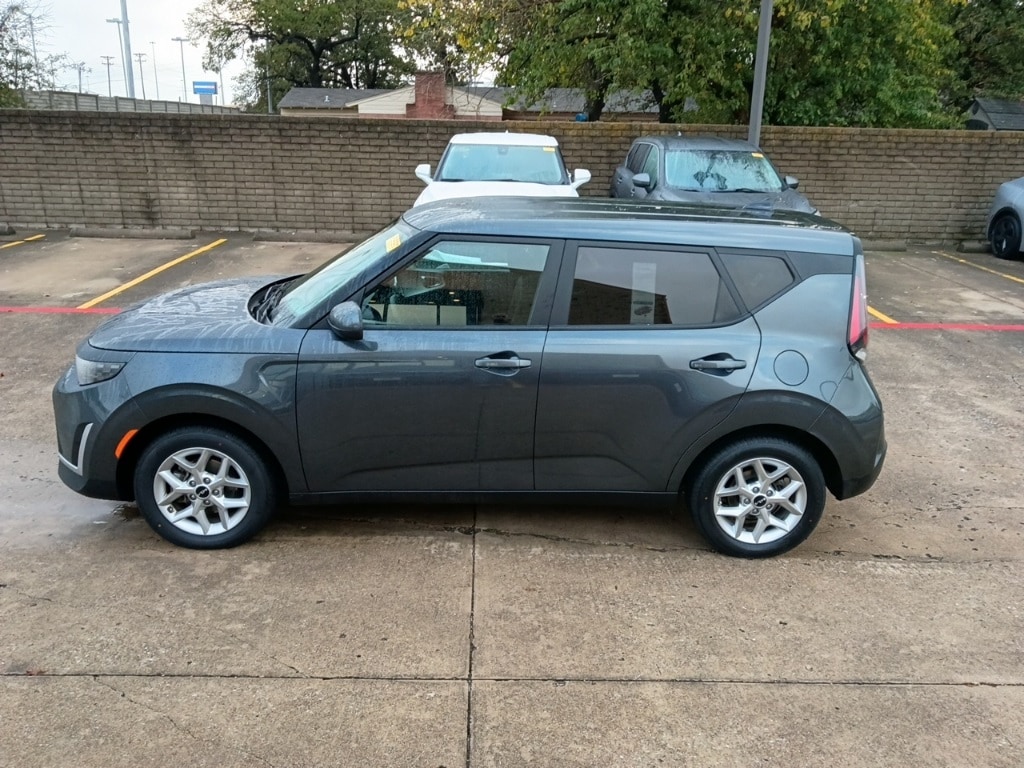 Thumbnail: 2024 Kia Soul - 4