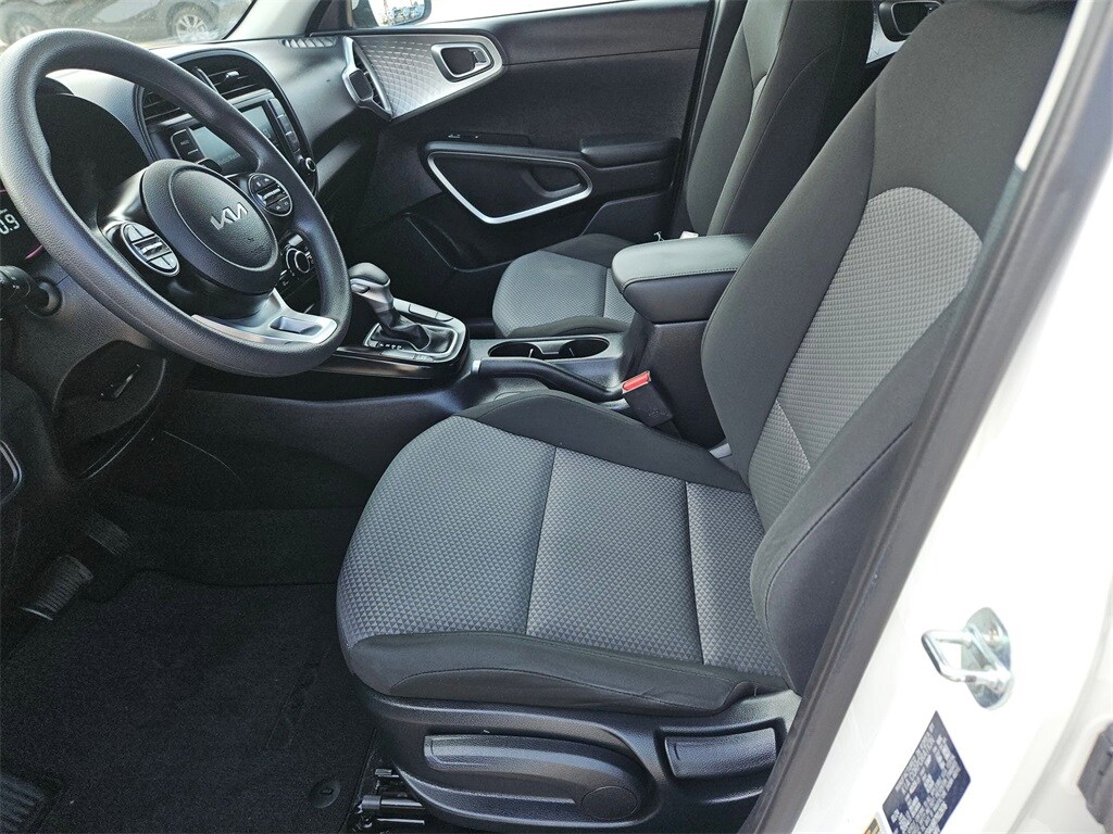 Thumbnail: 2024 Kia Soul - 11