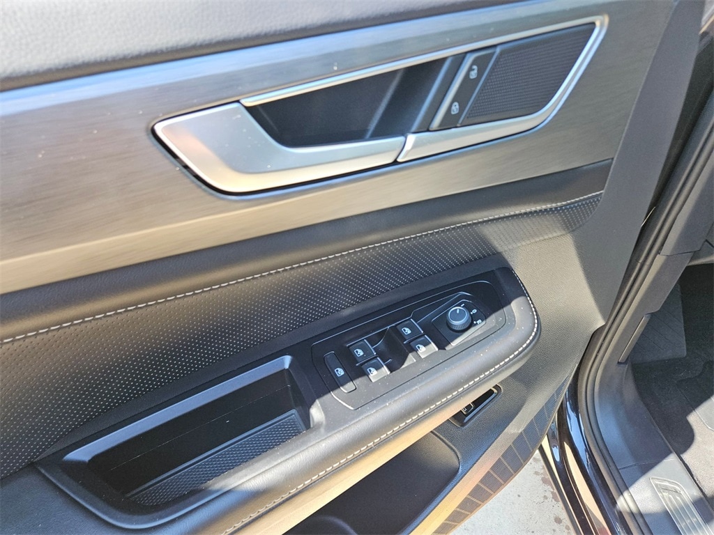 Thumbnail: 2025 Volkswagen Atlas - 13
