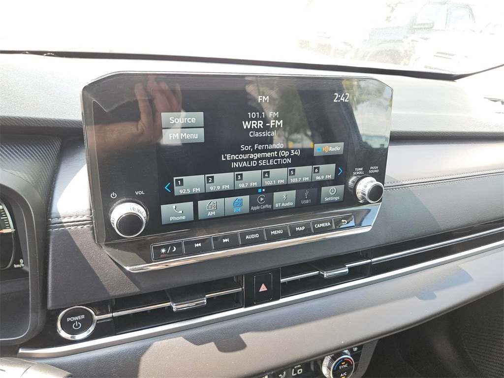 Thumbnail: 2023 Mitsubishi Outlander - 19