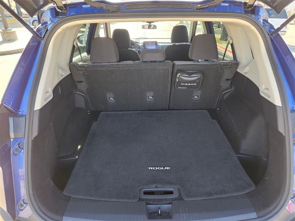 Thumbnail: 2023 Nissan Rogue - 24