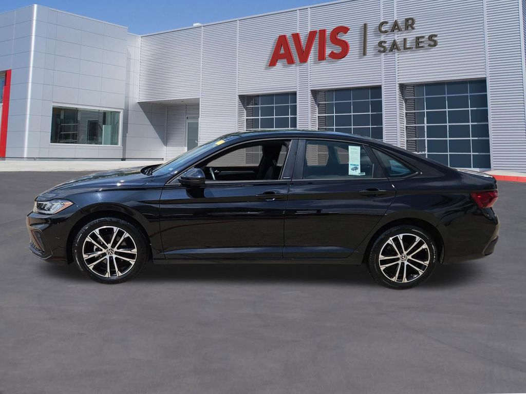 Thumbnail: 2025 Volkswagen Jetta - 2