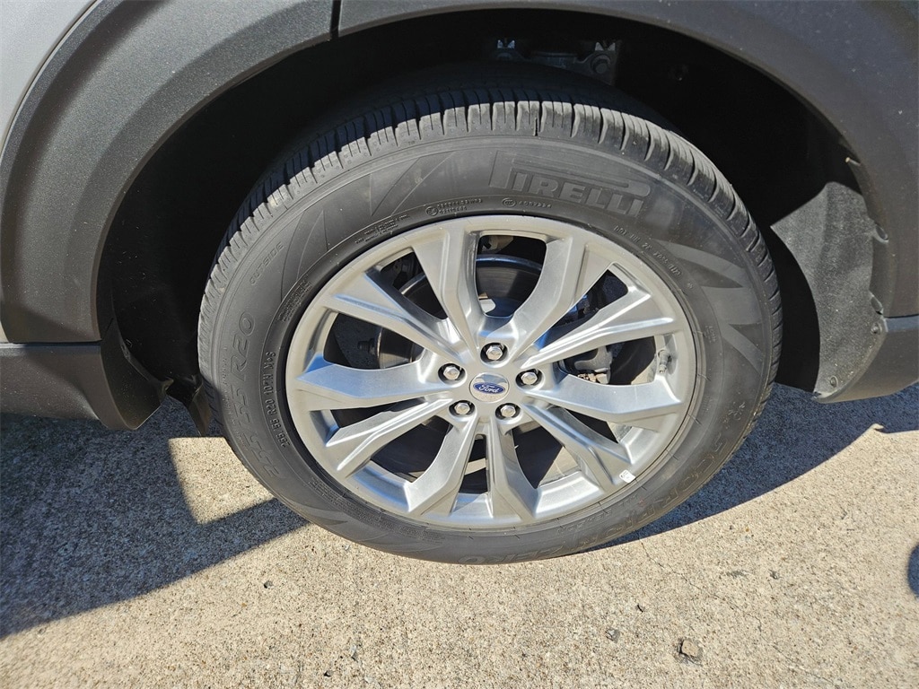 Thumbnail: 2023 Ford Explorer - 28