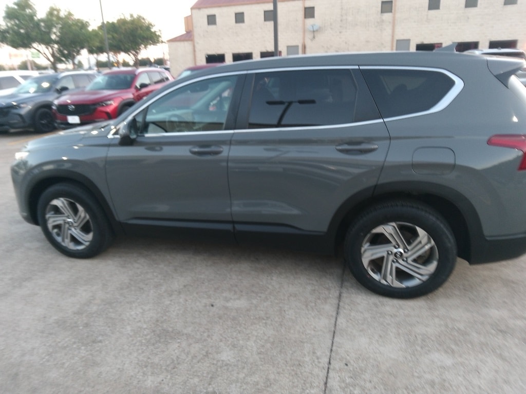 Thumbnail: 2023 Hyundai Santa Fe - 3