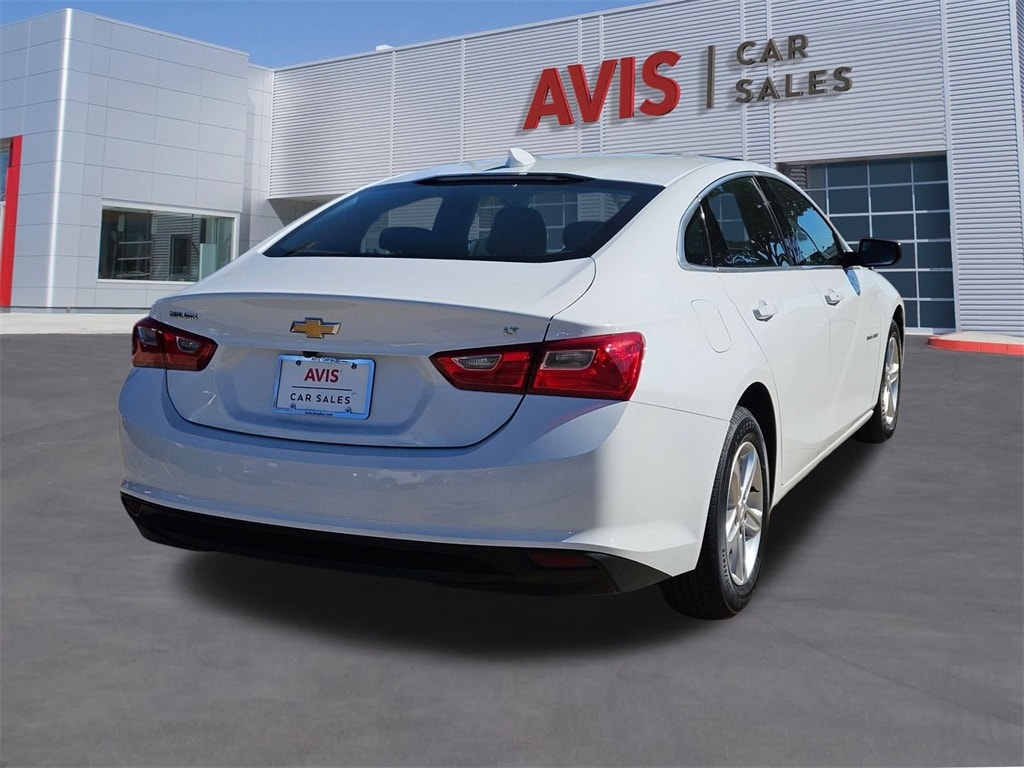 Thumbnail: 2023 Chevrolet Malibu - 6