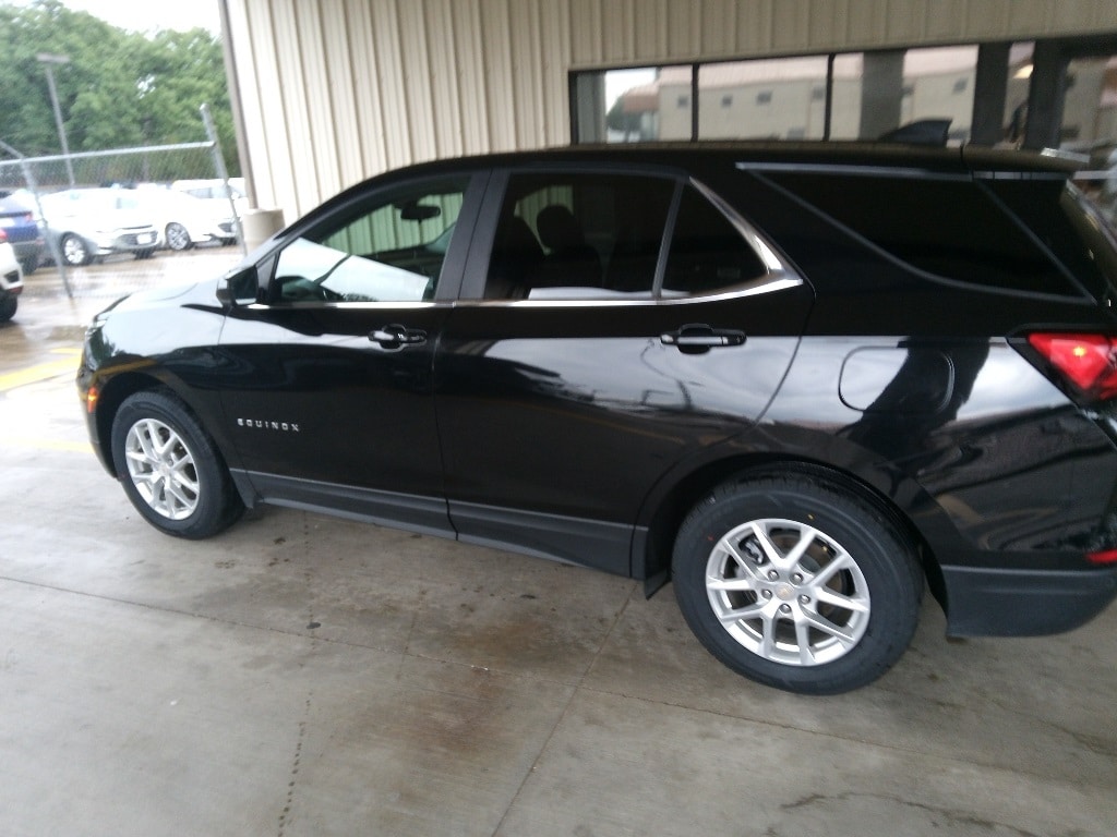 Thumbnail: 2024 Chevrolet Equinox - 4