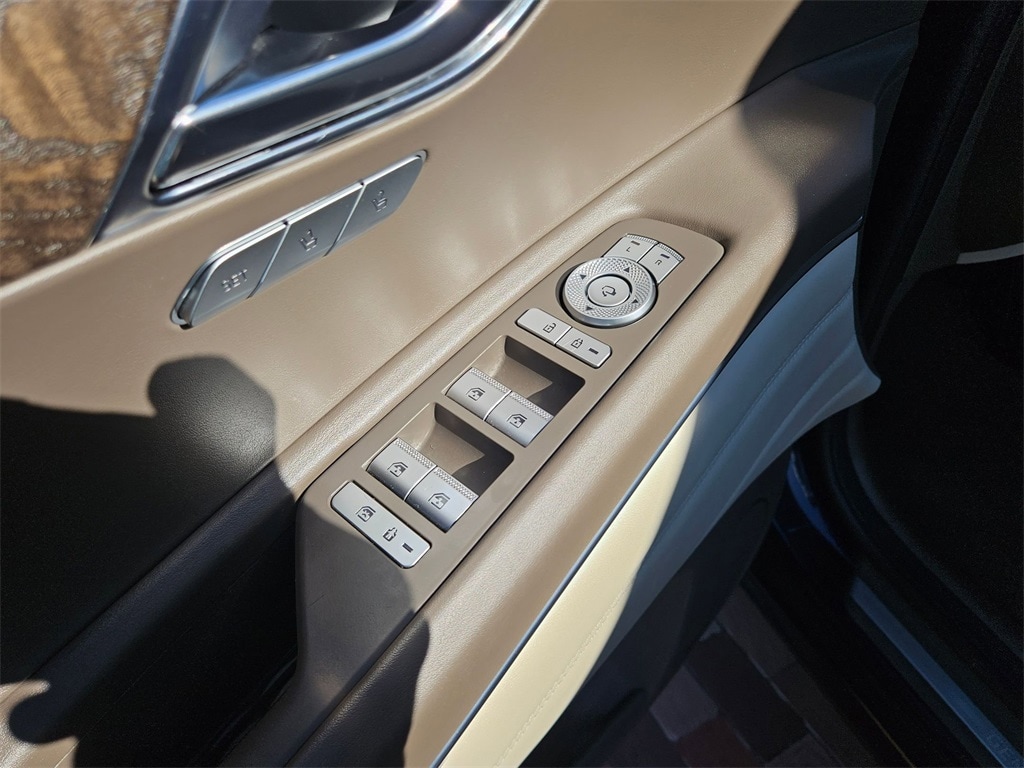 Thumbnail: 2024 Genesis GV80 - 14