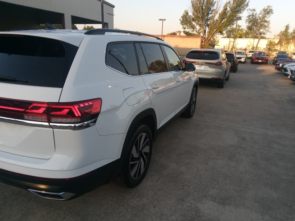 Thumbnail: 2025 Volkswagen Atlas - 9