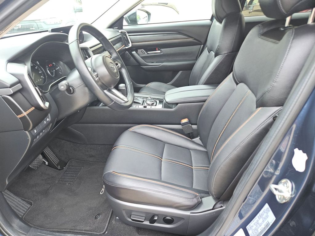 Thumbnail: 2025 Mazda CX-50 - 11