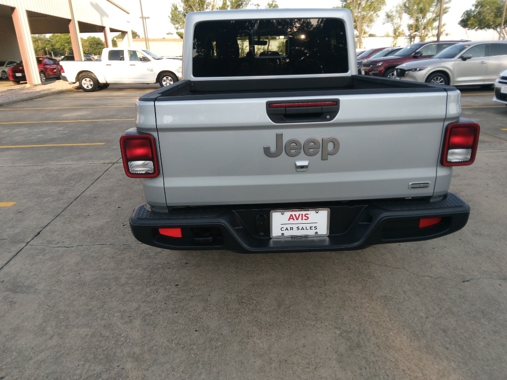 Thumbnail: 2023 Jeep Gladiator - 5