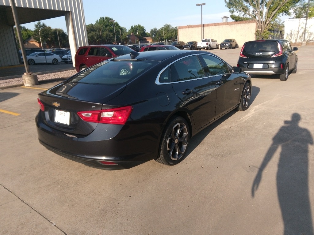 Thumbnail: 2023 Chevrolet Malibu - 6