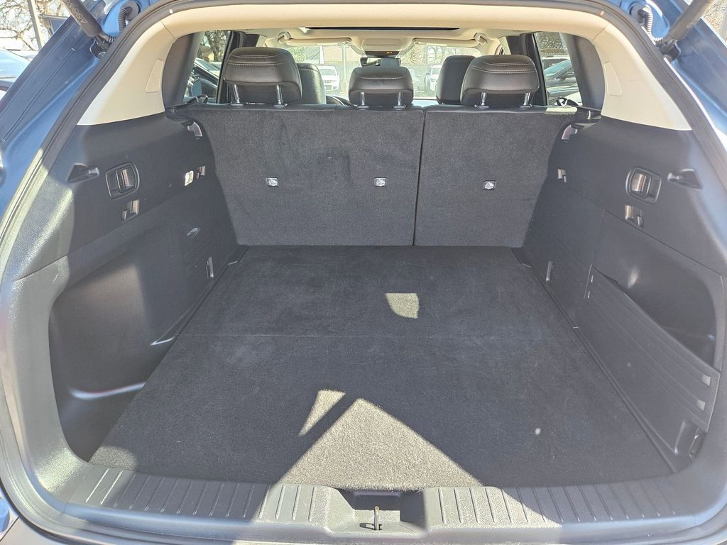 Thumbnail: 2025 Mazda CX-50 - 25