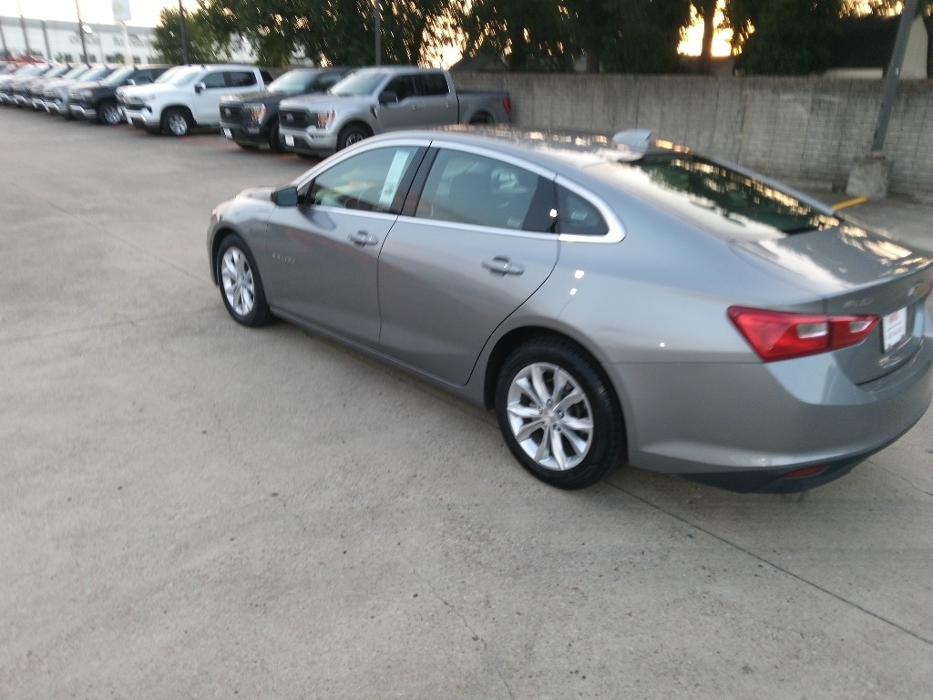 Thumbnail: 2023 Chevrolet Malibu - 4
