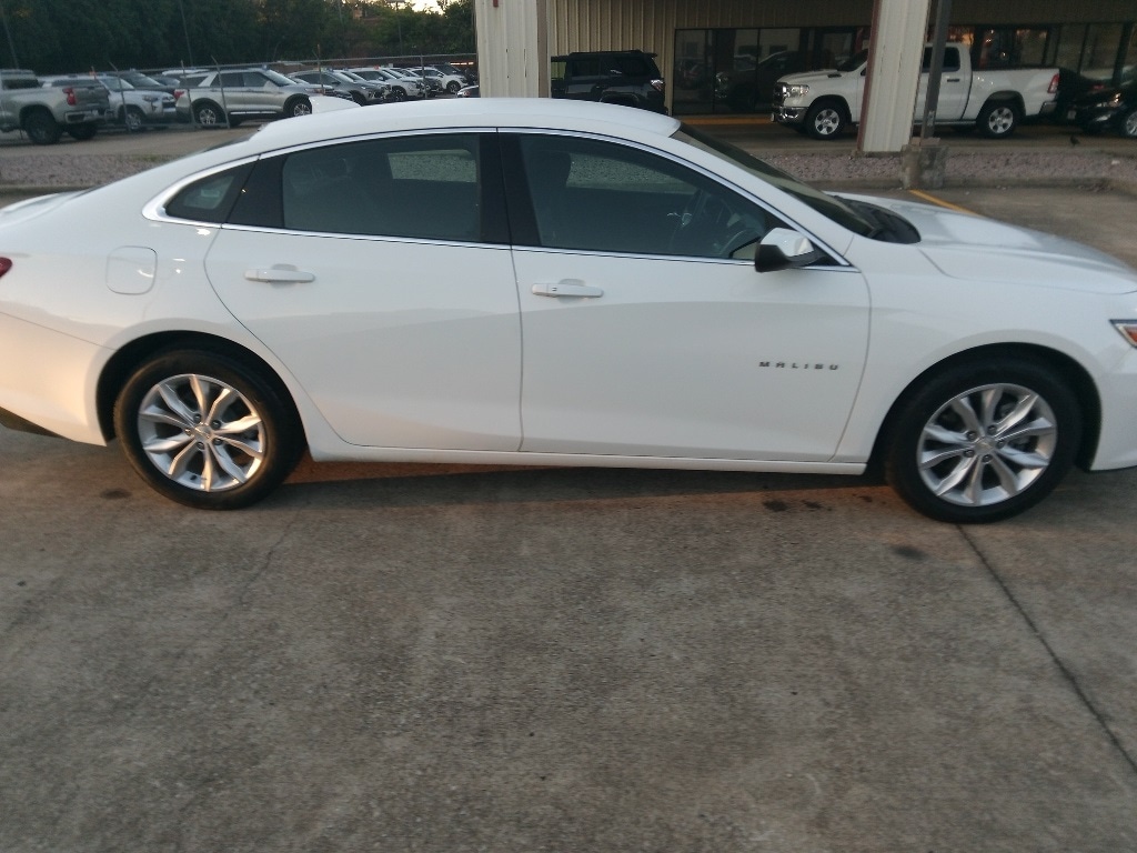 Thumbnail: 2023 Chevrolet Malibu - 7