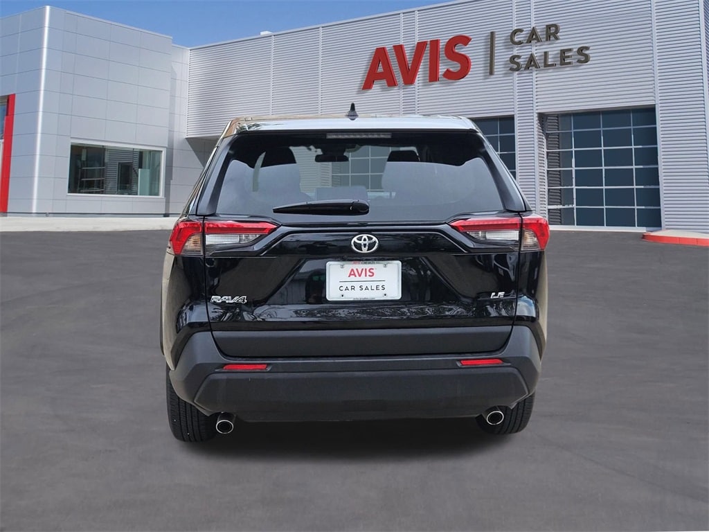 2025 Toyota RAV4 LE photo 3