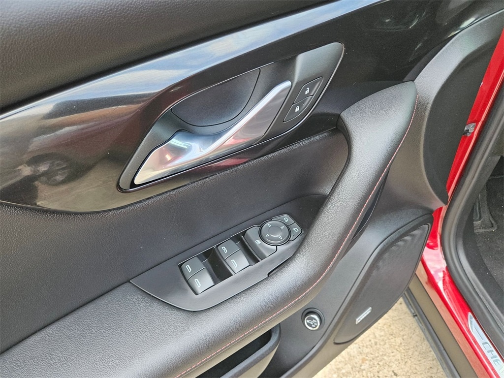 Thumbnail: 2025 Chevrolet Blazer - 14