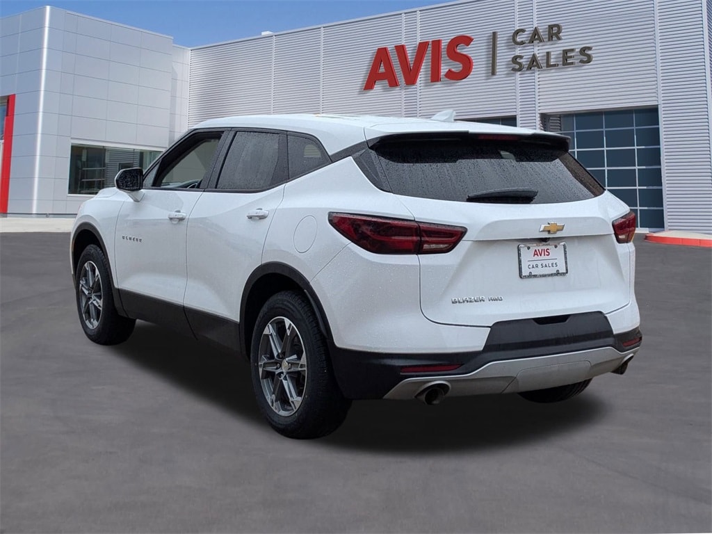 Thumbnail: 2023 Chevrolet Blazer - 3