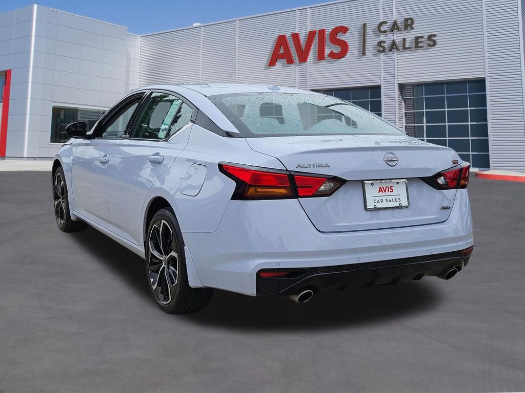 Thumbnail: 2025 Nissan Altima - 3