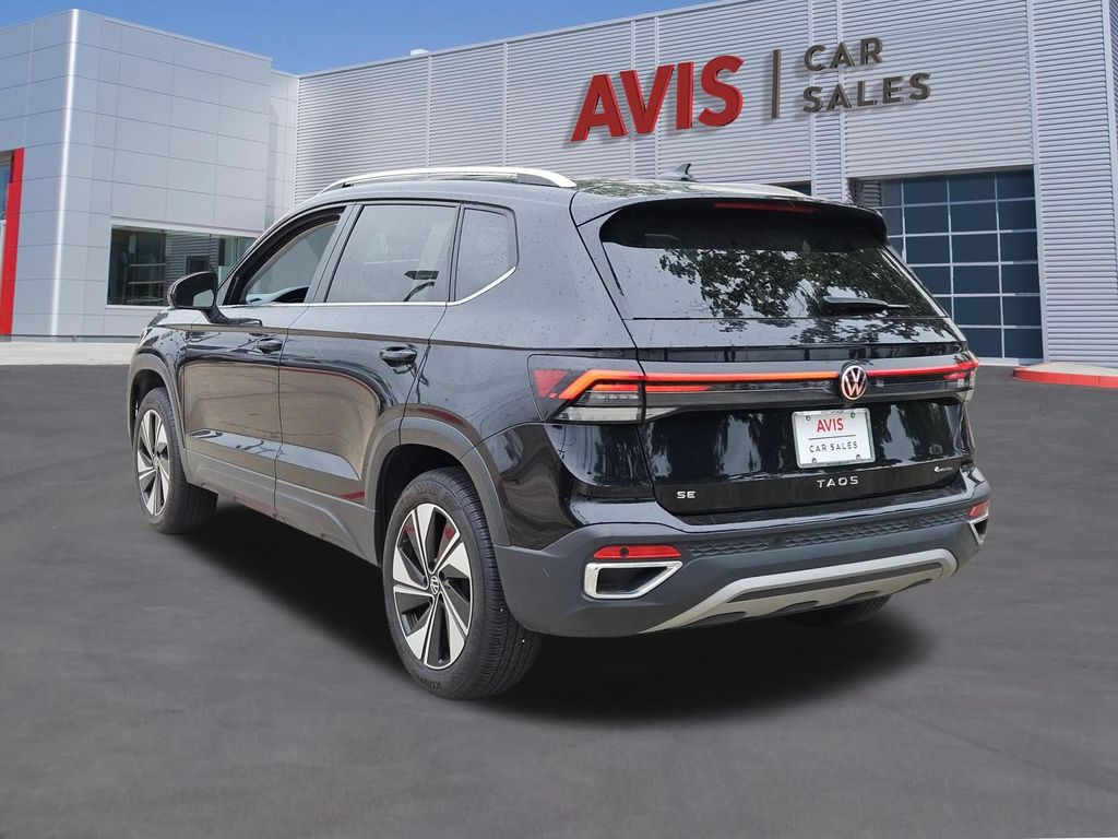 Thumbnail: 2025 Volkswagen Taos - 3
