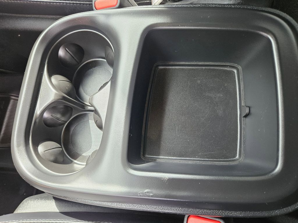 Thumbnail: 2025 Chrysler Pacifica - 29