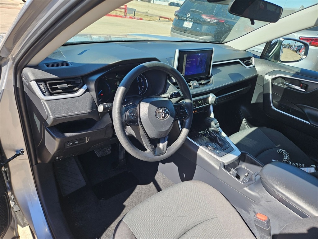 Thumbnail: 2025 Toyota RAV4 - 13