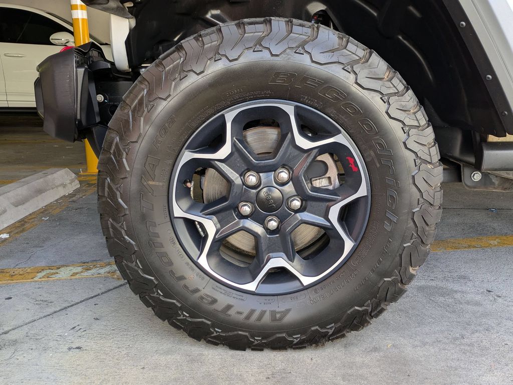 Thumbnail: 2023 Jeep Wrangler - 31