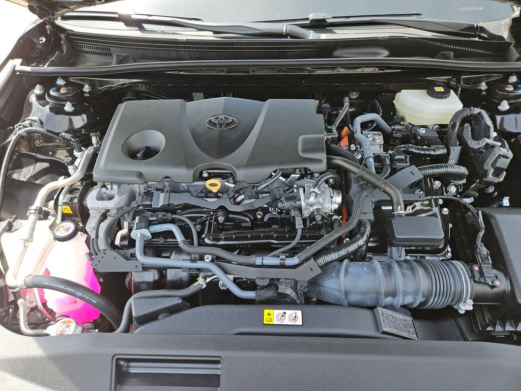 Thumbnail: 2025 Toyota Camry - 23