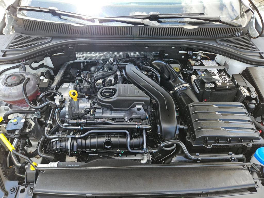 Thumbnail: 2025 Volkswagen Jetta - 23