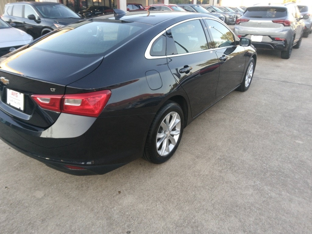 Thumbnail: 2023 Chevrolet Malibu - 5