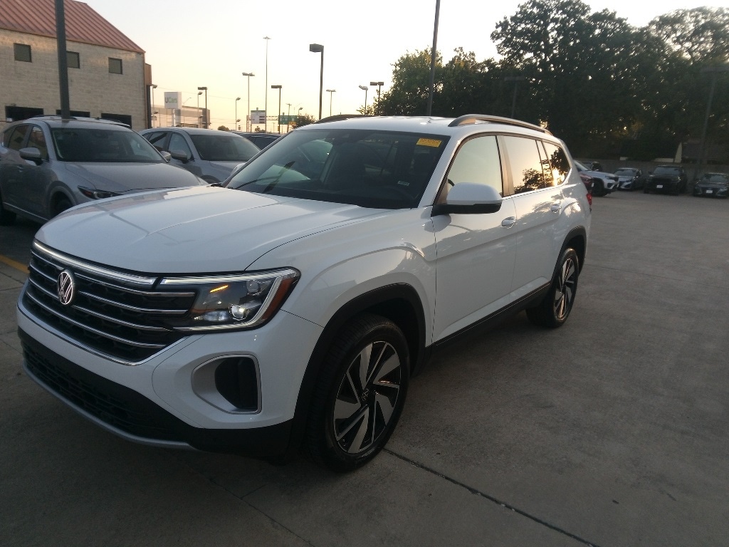 Thumbnail: 2025 Volkswagen Atlas - 1