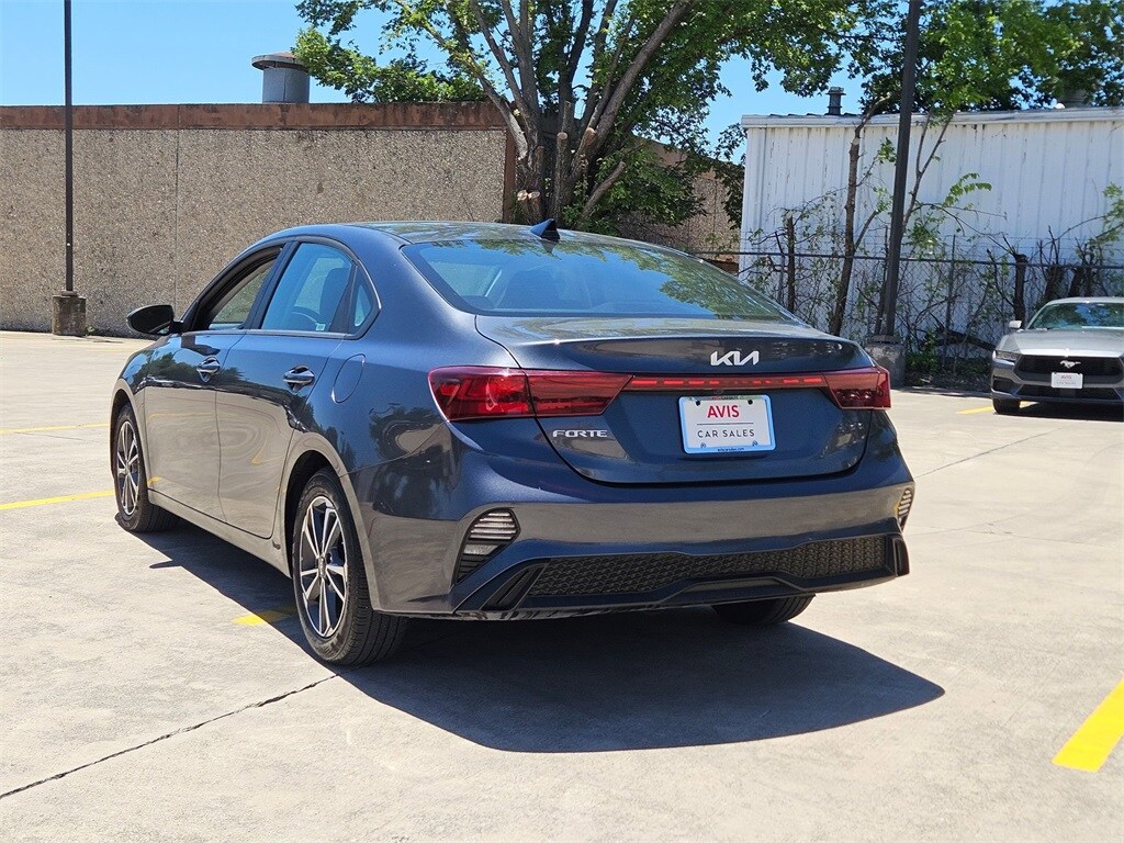 Thumbnail: 2024 Kia Forte - 7